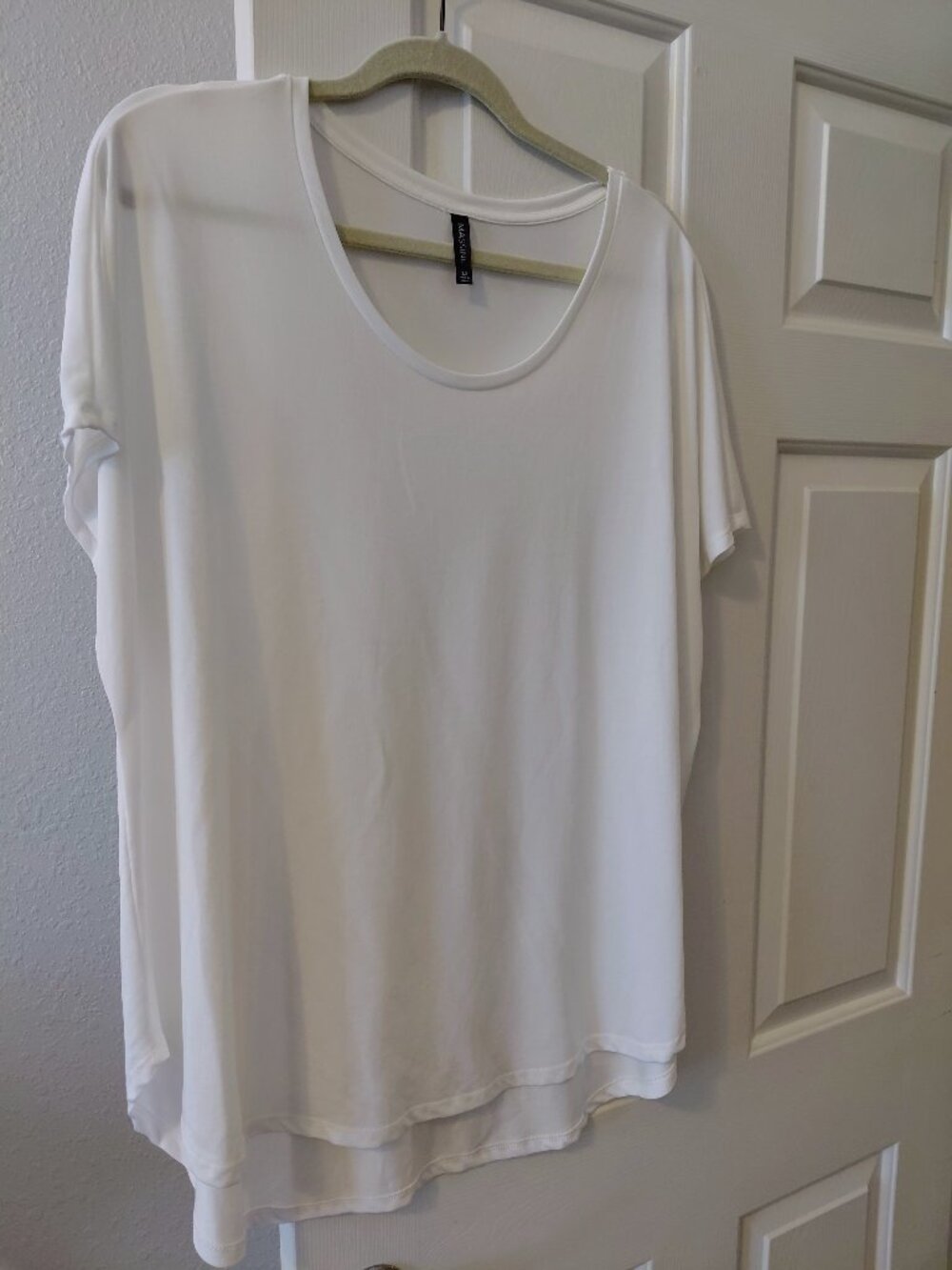 Massini White Modal Blend Scoop Neck Top – Size 1X